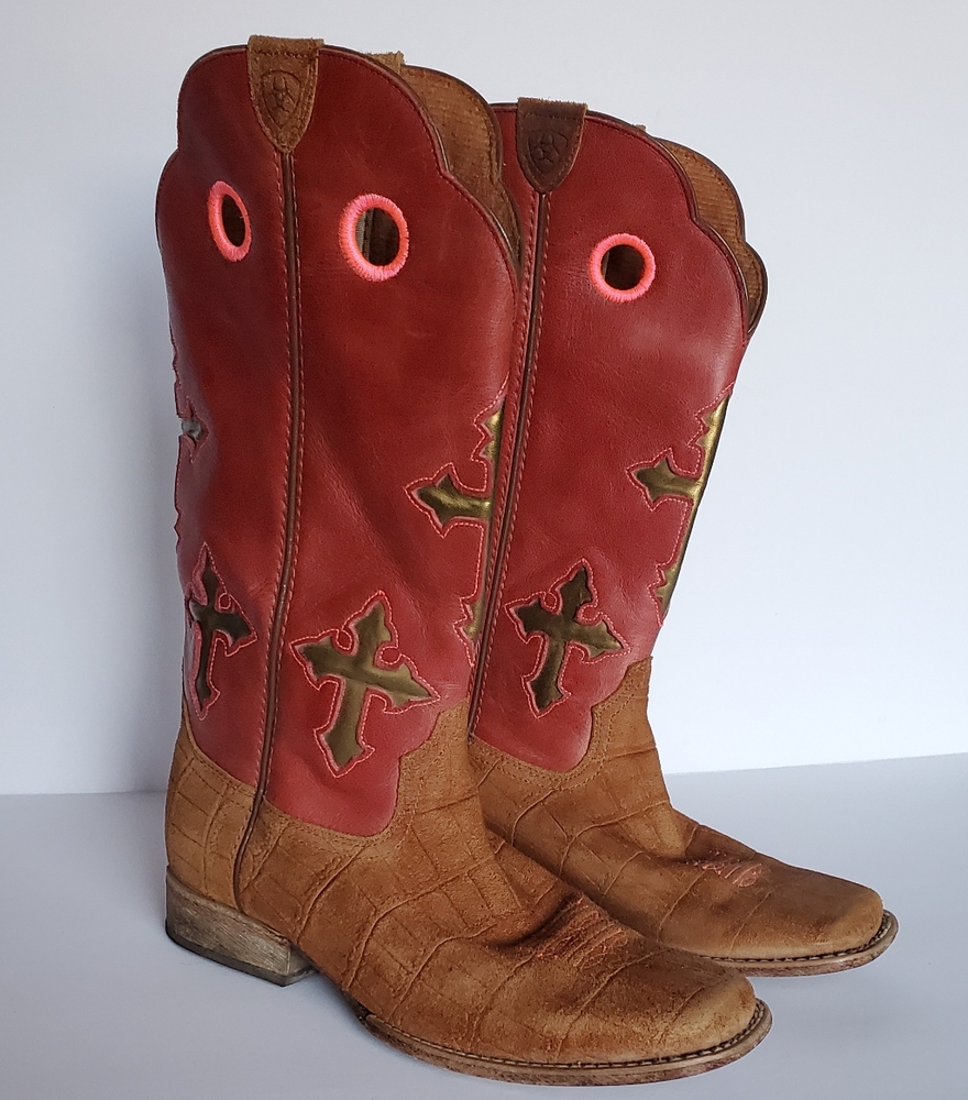 ARIAT COWGIRL‎ BOOT.